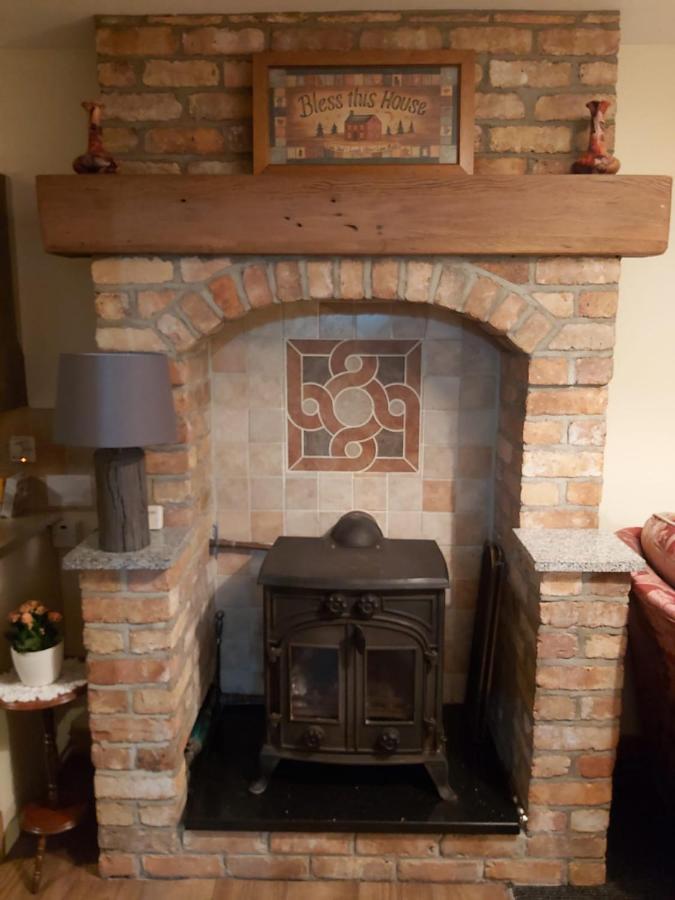Lovely 2-Bed Cottage At The Foot Of The Mournes Newry Eksteriør billede